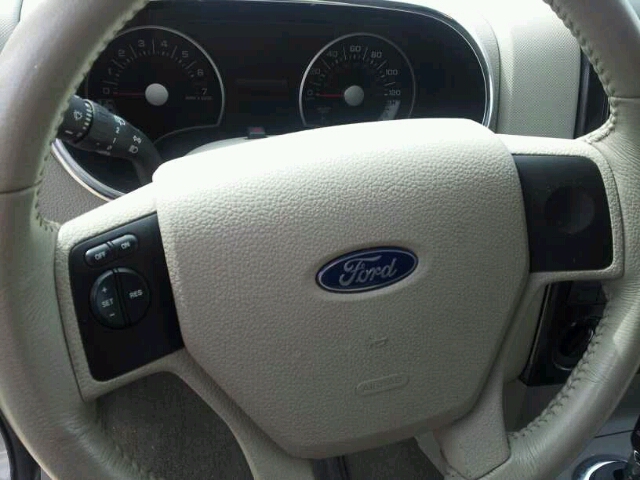 2007 Ford Explorer ESi