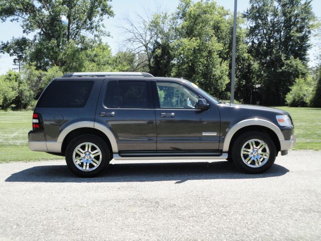 2007 Ford Explorer E320 - Extra Sharp