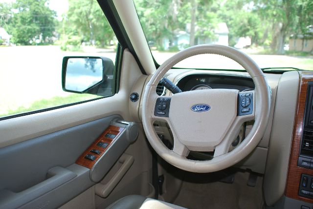 2007 Ford Explorer MOON BOSE Quads