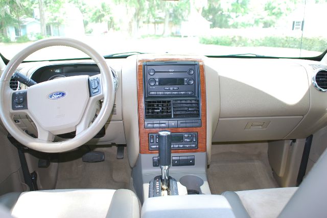 2007 Ford Explorer MOON BOSE Quads