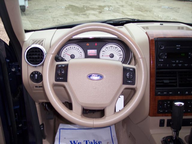 2007 Ford Explorer Custom Deluxe