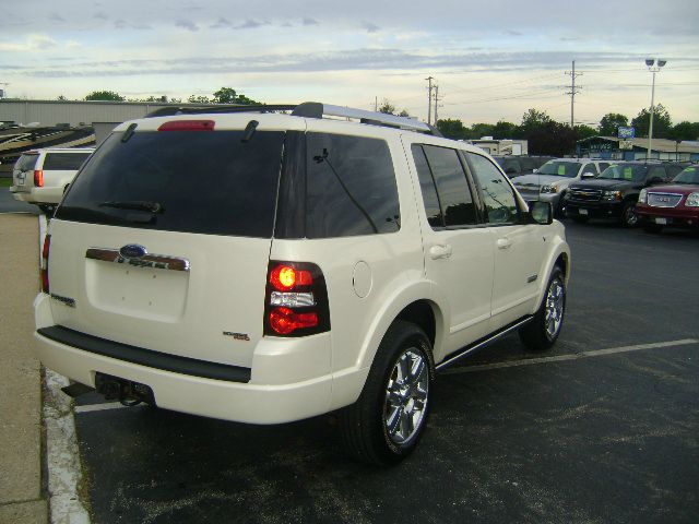 2007 Ford Explorer 2dr LWB