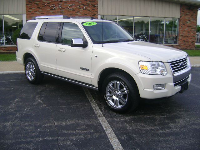 2007 Ford Explorer 2dr LWB