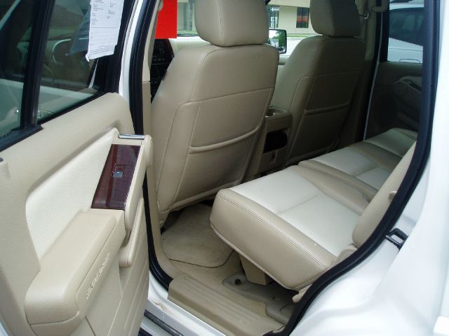 2007 Ford Explorer SLS Base