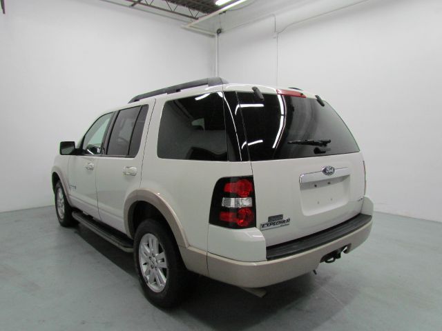 2008 Ford Explorer LT CREW 25