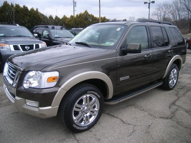 2008 Ford Explorer 5 Speed-sunroof-leather