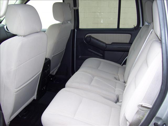 2008 Ford Explorer ESi