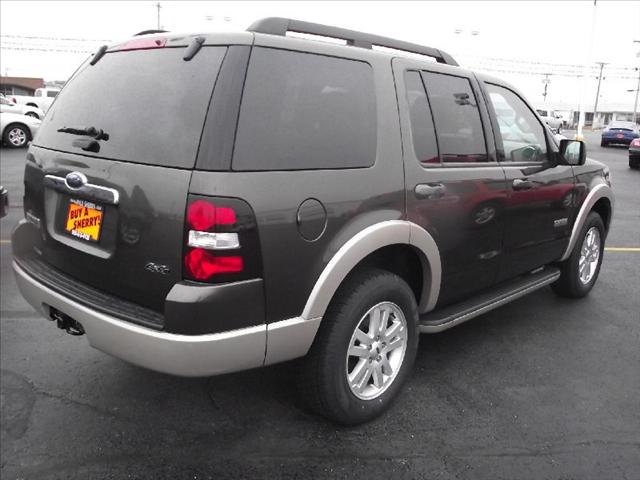 2008 Ford Explorer 5 Speed-sunroof-leather