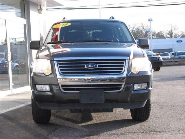 2010 Ford Explorer 4dr Sdn XLS