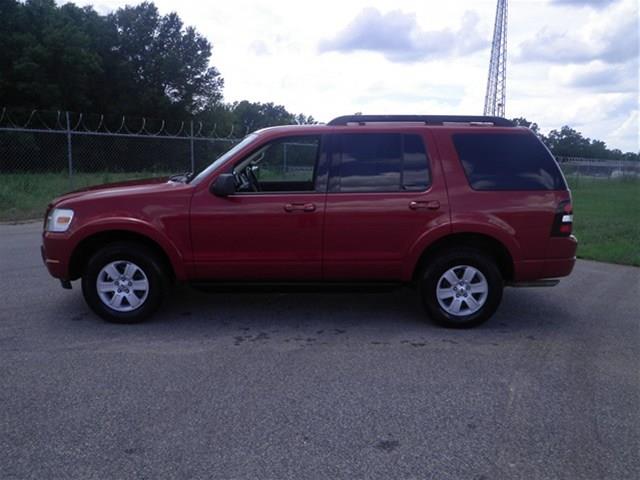 2010 Ford Explorer ESi