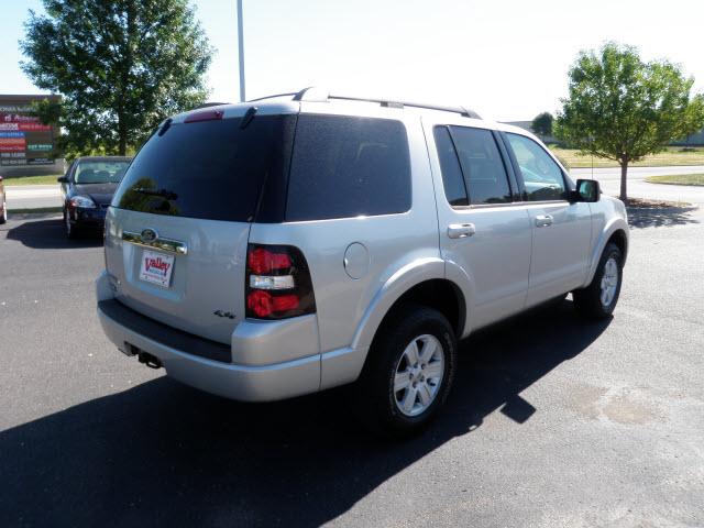 2010 Ford Explorer SL 4x4 Regular Cab