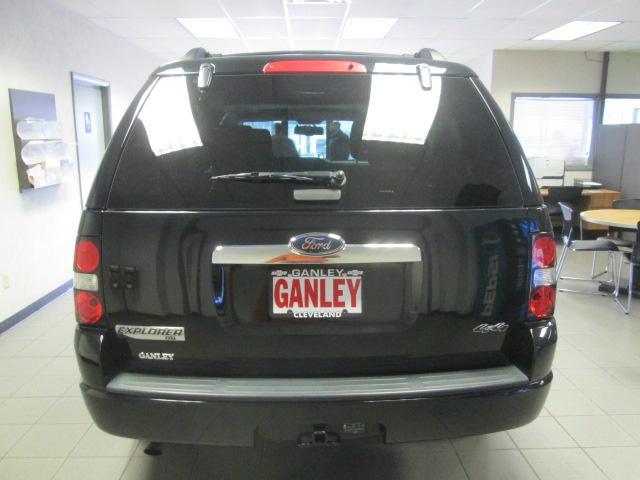 2010 Ford Explorer ESi