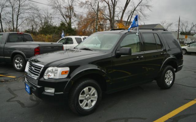 2010 Ford Explorer ESi