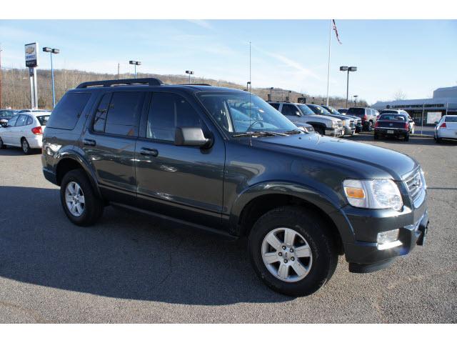 2010 Ford Explorer 4WD W/ Navires