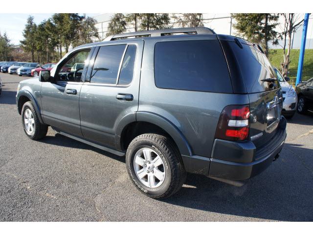 2010 Ford Explorer 4WD W/ Navires