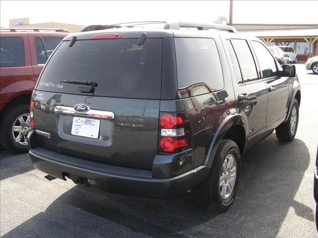 2010 Ford Explorer ESi