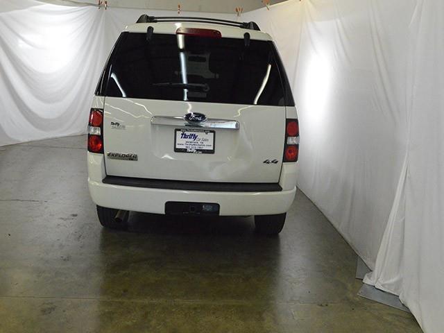 2010 Ford Explorer ESi