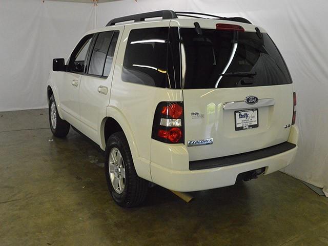 2010 Ford Explorer ESi