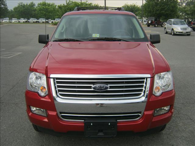 2010 Ford Explorer ESi