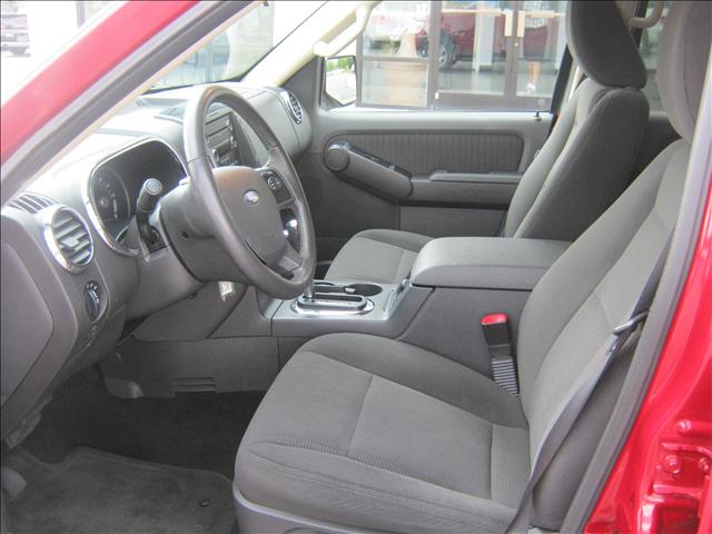 2010 Ford Explorer ESi