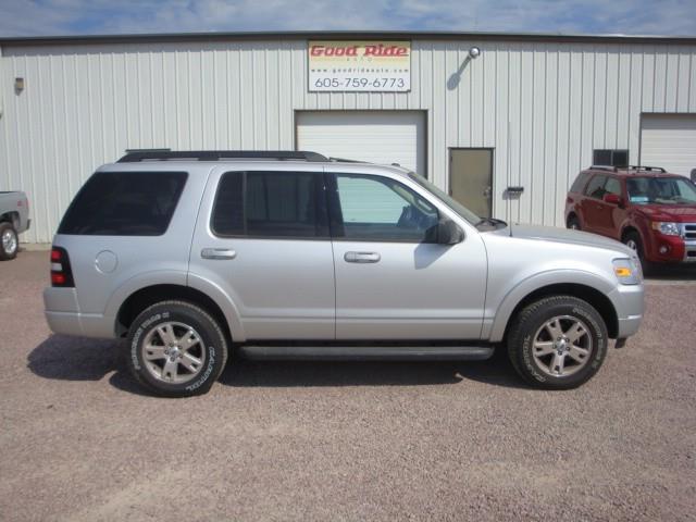 2010 Ford Explorer ESi