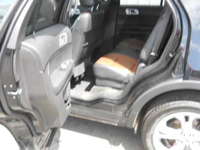 2011 Ford Explorer SLT 25