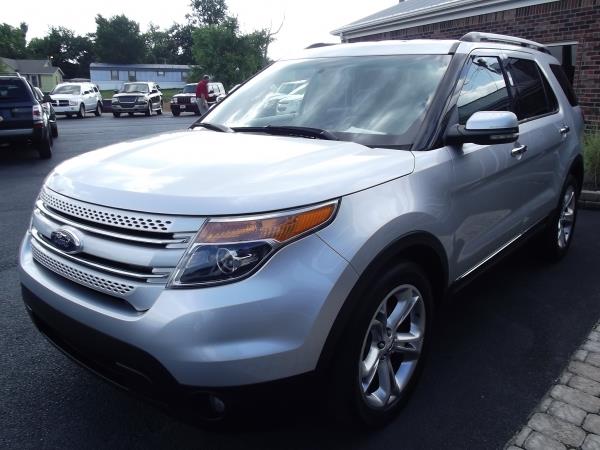 2011 Ford Explorer SLT 25