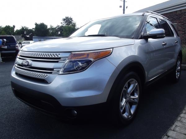 2011 Ford Explorer SLT 25