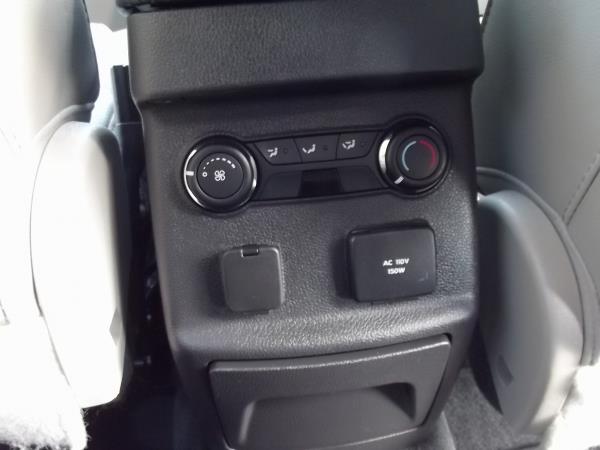 2011 Ford Explorer SLT 25