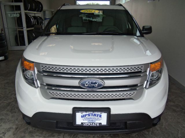 2011 Ford Explorer Ram 3500 Diesel 2-WD