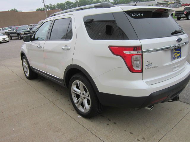 2011 Ford Explorer Super