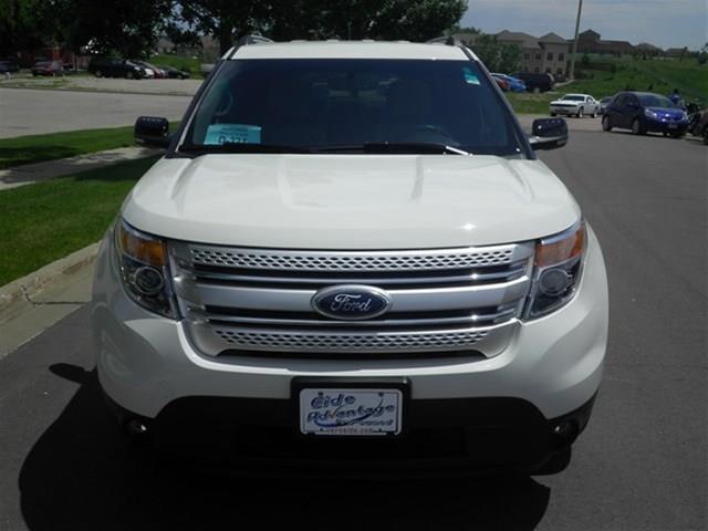 2011 Ford Explorer ESi