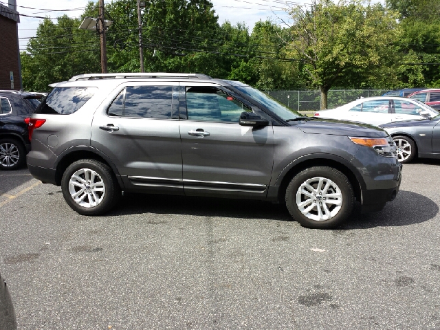 2011 Ford Explorer SL 4x4 Regular Cab