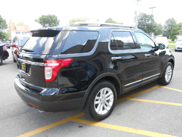 2012 Ford Explorer 31 FOOT