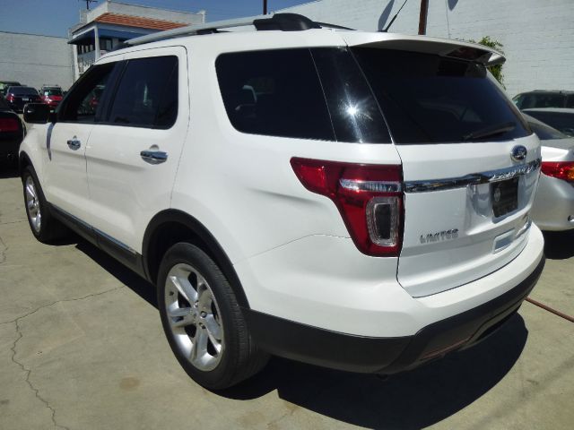 2013 Ford Explorer LS Flex Fuel 4x4 This Is One Of Our Best Bargains