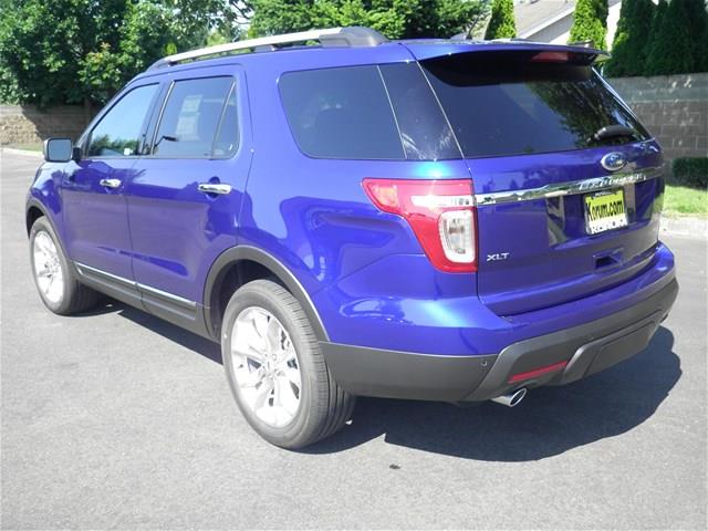 2013 Ford Explorer ESi