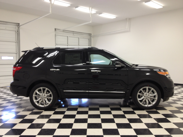 2013 Ford Explorer 31 FOOT