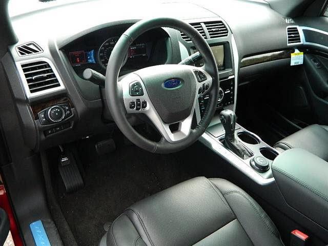 2013 Ford Explorer SLT 25