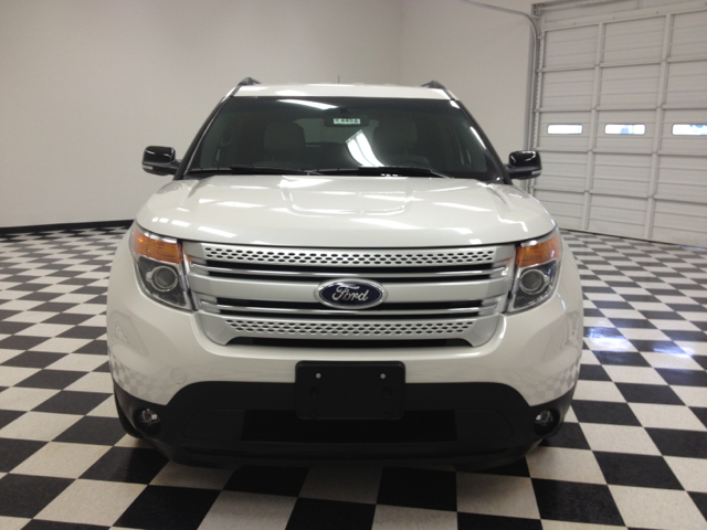 2013 Ford Explorer 31 FOOT