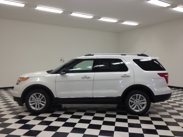 2013 Ford Explorer 31 FOOT