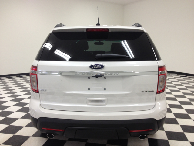 2013 Ford Explorer 31 FOOT