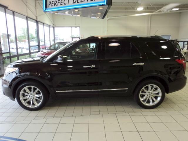 2013 Ford Explorer SLT 25