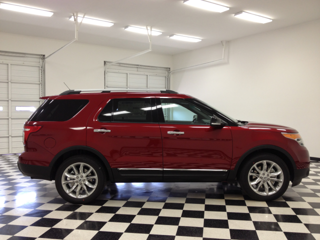 2013 Ford Explorer 31 FOOT