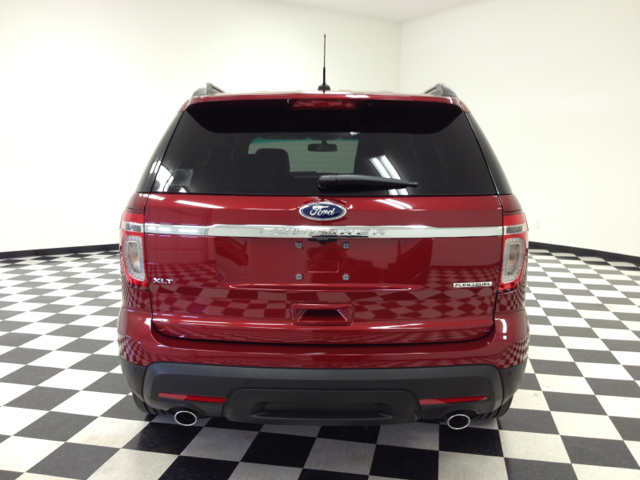 2013 Ford Explorer 31 FOOT