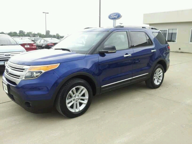 2013 Ford Explorer ESi