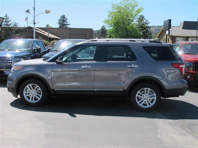 2014 Ford Explorer T6 AWD Leather Moonroof Navigation