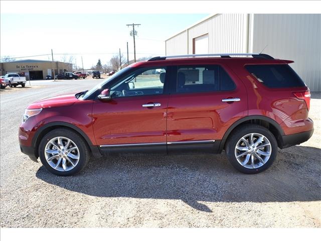 2014 Ford Explorer 2LT 4x4 Truck