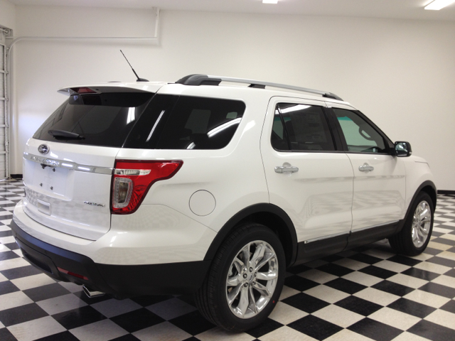 2014 Ford Explorer 31 FOOT