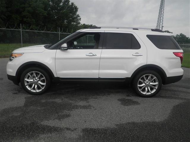 2014 Ford Explorer SLT 25