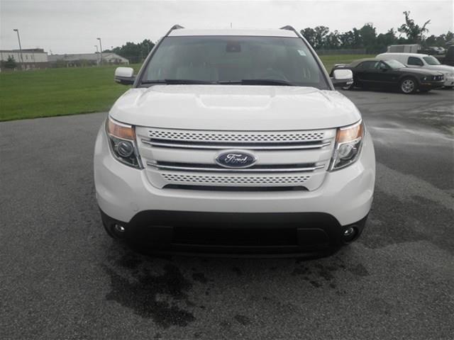 2014 Ford Explorer SLT 25